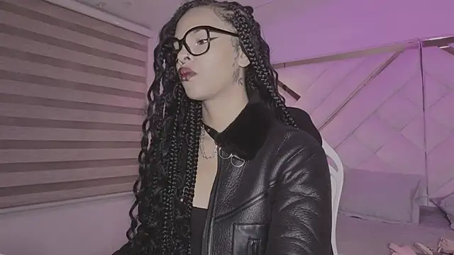 mia gatesvg online show from February 21, 2026, 2:57 am