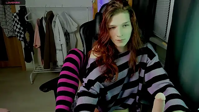 iceseeker2 online show from April 15, 2026, 7:18 pm