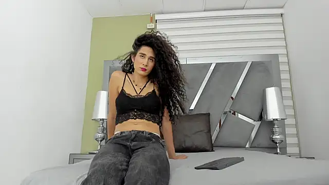 Snapshot of Atenea_sexxx chatting on July 7, 2026, 4:04 am Atenea sexxx online show from July 7, 2026, 4:04 am