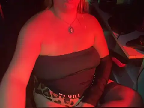 xXGoddessPhattyXx online show from April 23, 2026, 11:05 am