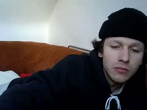 Snapshot of hangskater89 chatting on January 16, 2026, 1:37 pm hangskater89 online show from January 16, 2026, 1:37 pm