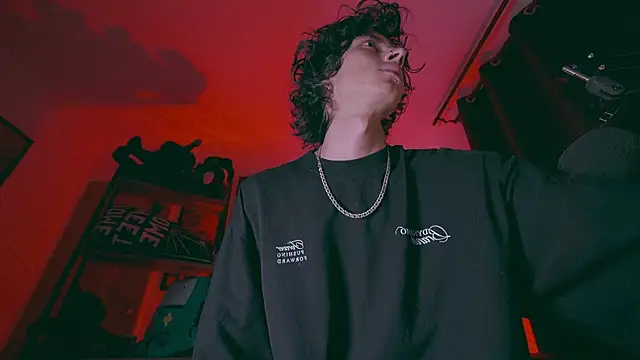 Olliver   y online show from April 10, 2026, 2:18 am