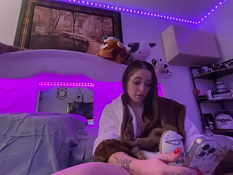 aria lee1987 online show from February 14, 2026, 2:56 am