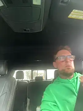 WIDBIGWHITECOCK online show from April 15, 2026, 7:58 pm