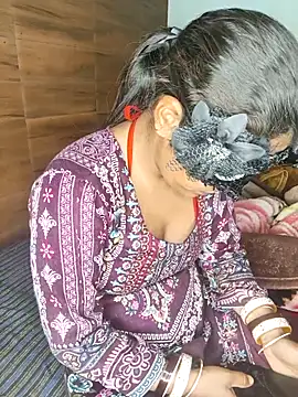 catstar143 online show from February 19, 2026, 7:33 pm