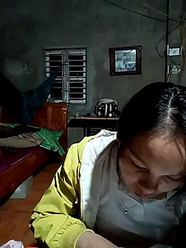 Snapshot of vanvan005 chatting on January 18, 2026, 11:35 am vanvan005 online show from January 18, 2026, 11:35 am