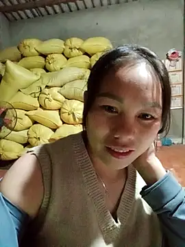 Snapshot of vanvan005 chatting on January 10, 2026, 11:27 am vanvan005 online show from January 10, 2026, 11:27 am