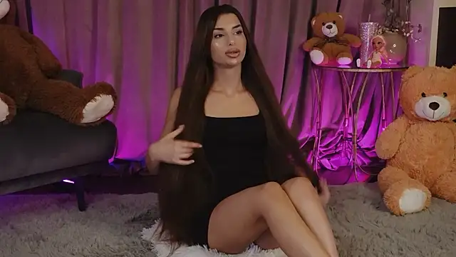 Snapshot of ZariaaVera chatting on February 10, 2026, 8:52 pm ZariaaVera online show from February 10, 2026, 8:52 pm