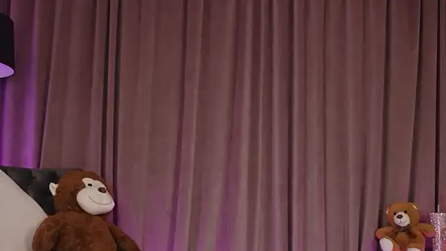 Snapshot of ZariaaVera chatting on February 21, 2026, 8:22 pm ZariaaVera online show from February 21, 2026, 8:22 pm