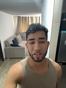 Snapshot of liam_bronw chatting on January 5, 2026, 9:18 pm liam bronw online show from January 5, 2026, 9:18 pm