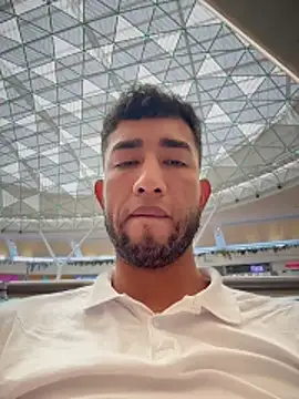 Snapshot of liam_bronw chatting on February 25, 2026, 7:36 pm liam bronw online show from February 25, 2026, 7:36 pm