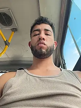 Snapshot of liam_bronw chatting on January 13, 2026, 7:40 pm liam bronw online show from January 13, 2026, 7:40 pm