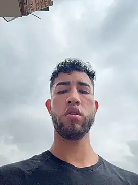 Snapshot of liam_bronw chatting on February 24, 2026, 2:51 pm liam bronw online show from February 24, 2026, 2:51 pm