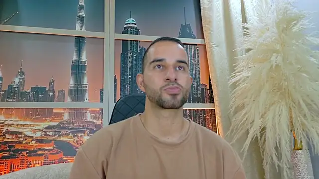 Snapshot of lorenzo_walker_1 chatting on May 27, 2026, 5:42 pm lorenzo walker 1 online show from May 27, 2026, 5:42 pm