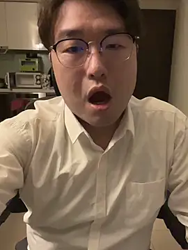 W0Ijn online show from March 6, 2026, 9:59 am