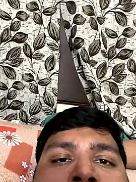 maxi23932 online show from January 12, 2026, 3:52 pm