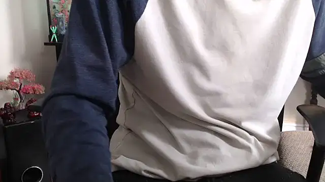 EspanolVato online show from March 13, 2026, 8:14 pm