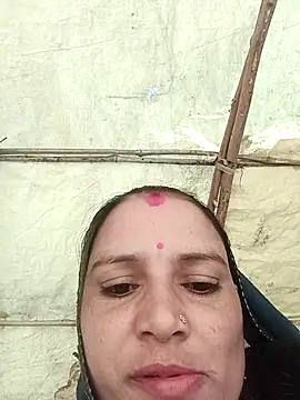 Hot hiuj online show from January 8, 2026, 9:04 am