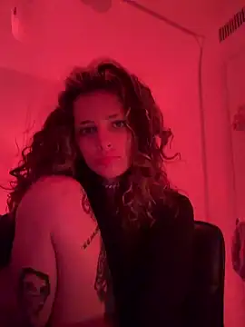 paranoidbimbo online show from March 4, 2026, 3:20 pm