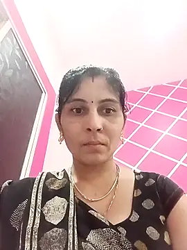 Snapshot of Hot_ree85 chatting on February 26, 2026, 7:30 am Hot ree85 online show from February 26, 2026, 7:30 am