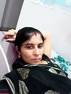 Hot ree85 online show from March 9, 2026, 9:02 am