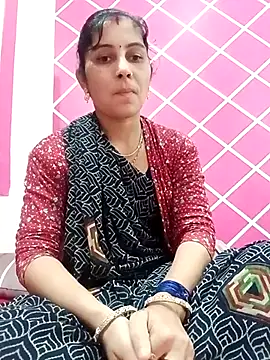 Snapshot of Hot_ree85 chatting on February 8, 2026, 5:16 am Hot ree85 online show from February 8, 2026, 5:16 am