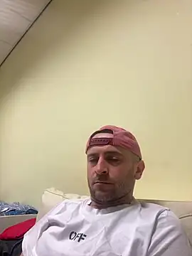 Majestik1 online show from April 14, 2026, 11:04 am