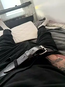 tonieja97 online show from January 12, 2026, 7:59 am