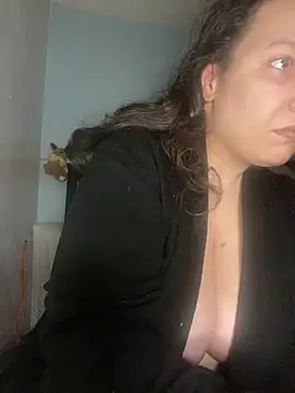 bellakay19 online show from February 26, 2026, 5:07 am