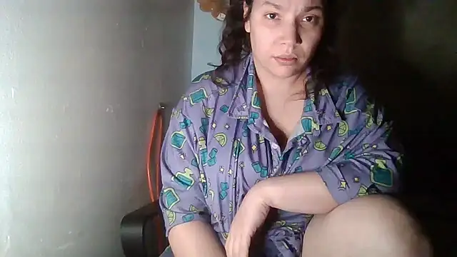 bellakay19 online show from January 17, 2026, 1:20 am