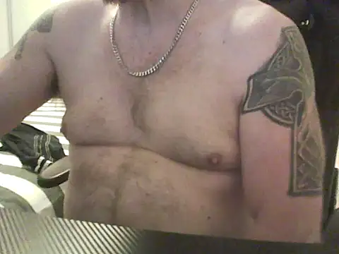 loudandproud online show from February 18, 2026, 11:12 pm