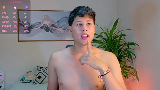 Snapshot of RaidenBoy11 chatting on February 18, 2026, 11:45 pm RaidenBoy11 online show from February 18, 2026, 11:45 pm