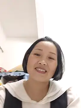 Snapshot of __BingBing__ chatting on February 18, 2026, 3:30 pm BingBing online show from February 18, 2026, 3:30 pm