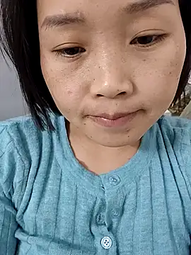 Snapshot of __BingBing__ chatting on February 4, 2026, 1:17 pm BingBing online show from February 4, 2026, 1:17 pm