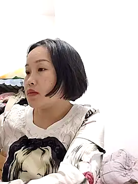 Snapshot of __BingBing__ chatting on February 1, 2026, 11:19 am BingBing online show from February 1, 2026, 11:19 am