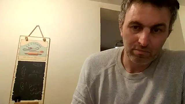 Snapshot of Hakfin666 chatting on May 1, 2026, 7:08 pm Hakfin666 online show from May 1, 2026, 7:08 pm