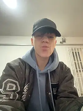 ravenryx online show from March 30, 2026, 1:45 pm