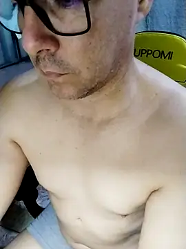 Snapshot of Erbst_Morni chatting on February 3, 2026, 10:53 am Erbst Morni online show from February 3, 2026, 10:53 am