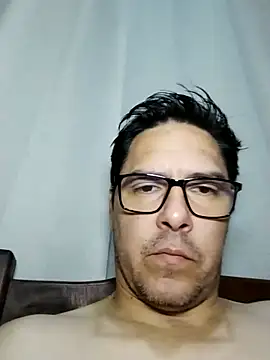 Snapshot of Erbst_Morni chatting on January 12, 2026, 10:33 am Erbst Morni online show from January 12, 2026, 10:33 am