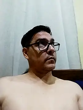 Snapshot of Erbst_Morni chatting on February 4, 2026, 12:44 pm Erbst Morni online show from February 4, 2026, 12:44 pm