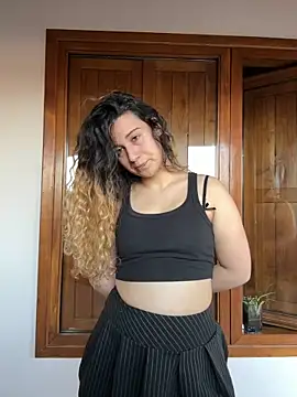 Snapshot of joanaguerreiru chatting on June 15, 2026, 7:13 pm joanaguerreiru online show from June 15, 2026, 7:13 pm