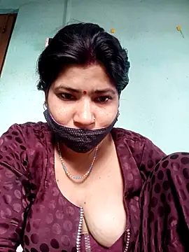 Snapshot of Monisha9876 chatting on February 7, 2026, 1:46 am Monisha9876 online show from February 7, 2026, 1:46 am