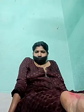 Snapshot of Monisha9876 chatting on March 3, 2026, 12:17 am Monisha9876 online show from March 3, 2026, 12:17 am