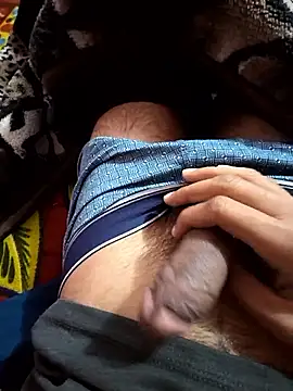 Snapshot of MBESTT chatting on February 4, 2026, 7:03 am MBESTT online show from February 4, 2026, 7:03 am