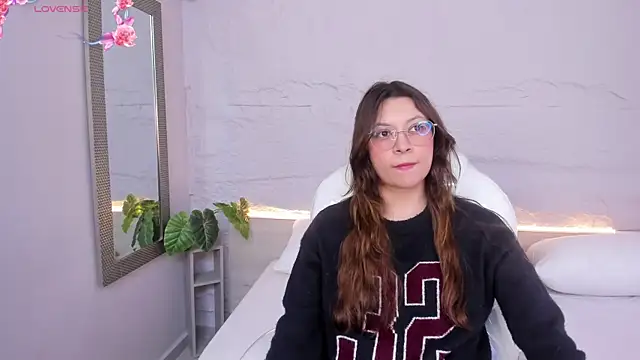Snapshot of lanna_18_ chatting on May 5, 2026, 11:57 am lanna 18 online show from May 5, 2026, 11:57 am