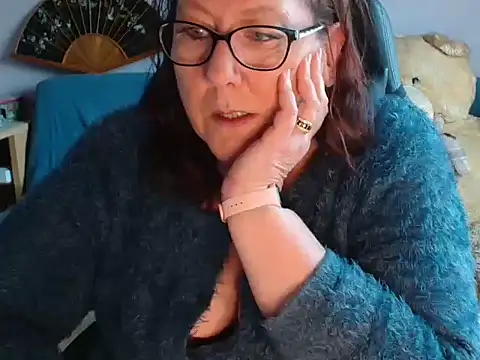 xmyriamx online show from March 7, 2026, 9:27 am