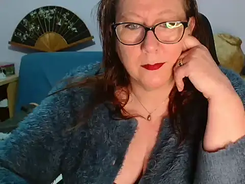 xmyriamx online show from March 8, 2026, 9:23 am