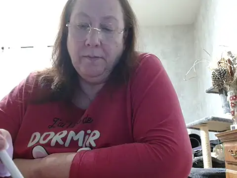 xmyriamx online show from March 18, 2026, 8:10 pm