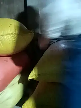 Snapshot of him220 chatting on March 28, 2026, 11:11 am him220 online show from March 28, 2026, 11:11 am