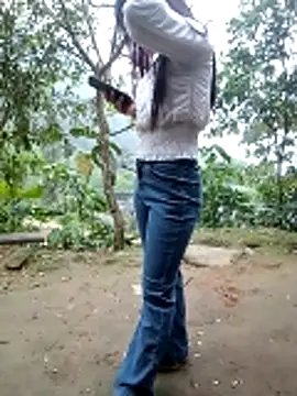 Snapshot of him220 chatting on March 27, 2026, 11:05 pm him220 online show from March 27, 2026, 11:05 pm